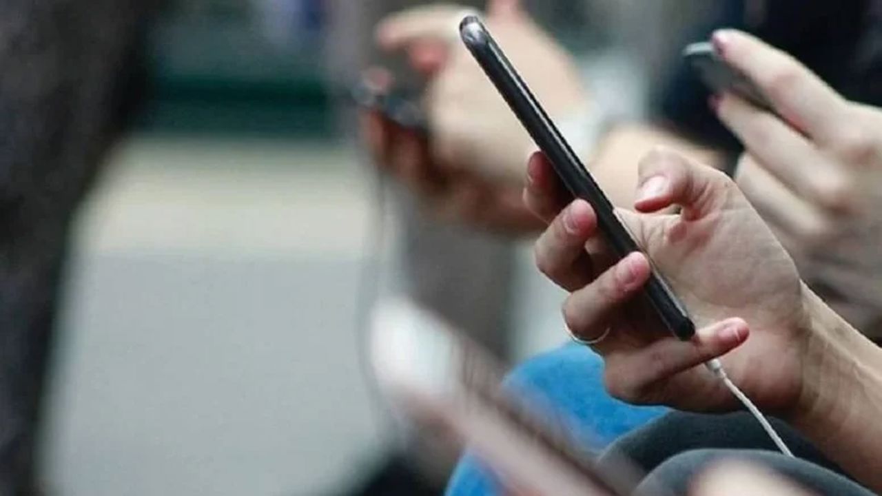 Telefonun Hızını 10 Adımda İkiye Katlayan Yöntem: Servise Gitmeden Performansı Uçurun